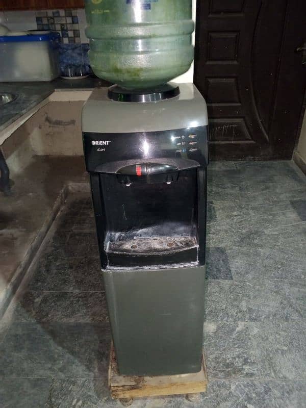 Water Dispenser Good Condition 4