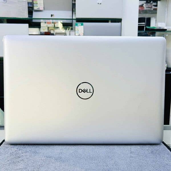 Dell 15.6 Display Core i7 8th Generation(Ram 8GB + SSD 256GB)New Shape 1