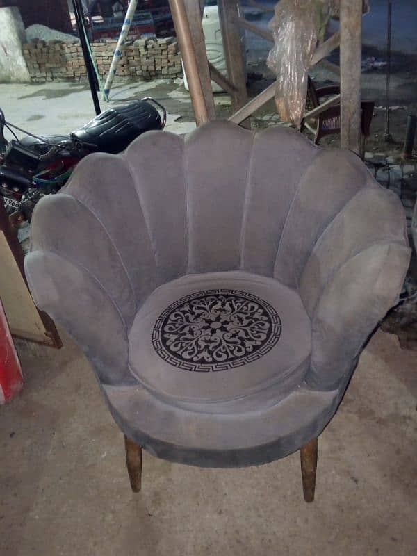 Cup Chair 0