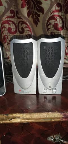 LG computer speakers