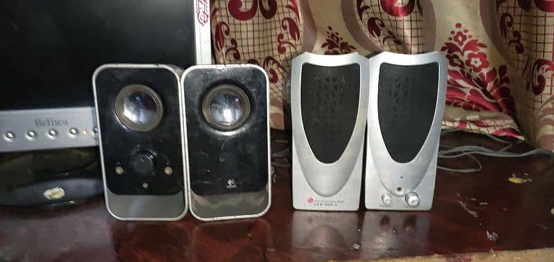 LG computer speakers 2