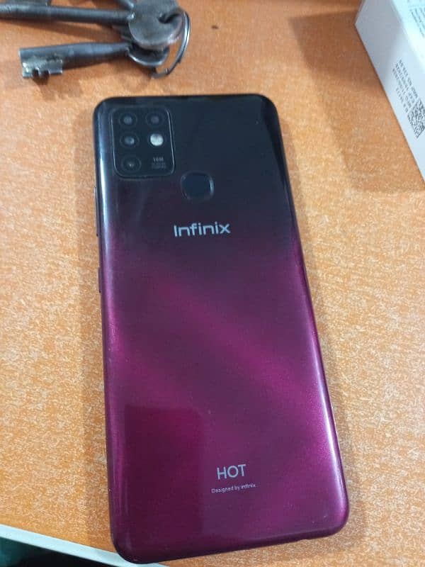 Infinix hot 10 4/64 1