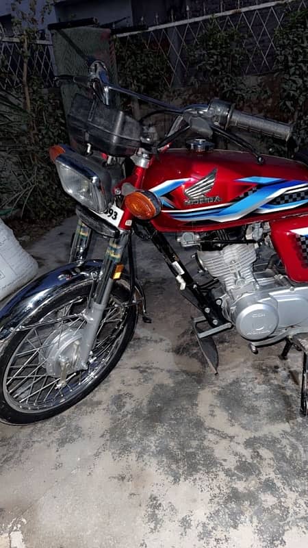 Honda 125 2024 model Red colour 5