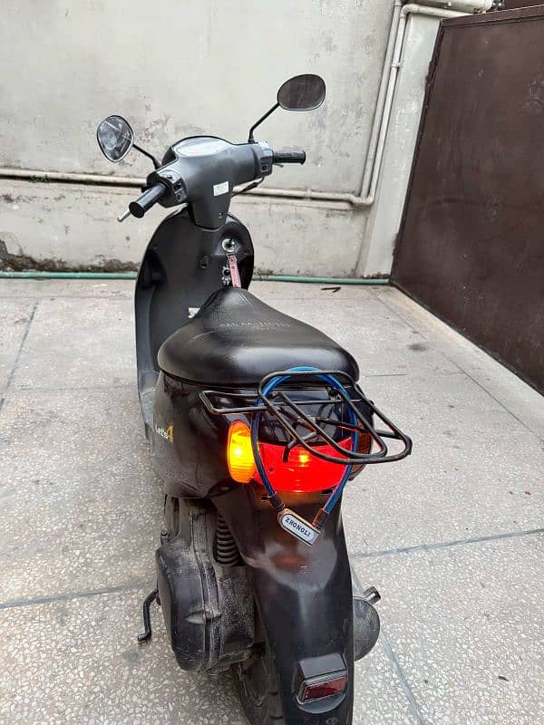 Suzuki Scooty 2