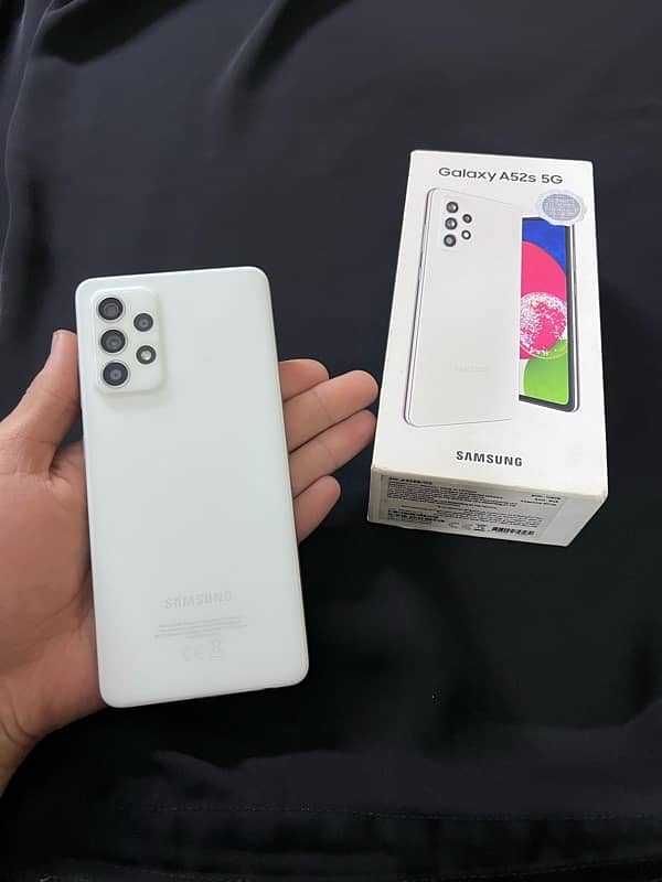 SAMSUNG A52s 5G 10/10 CONDITION WITH BOX AND CHARGER 0