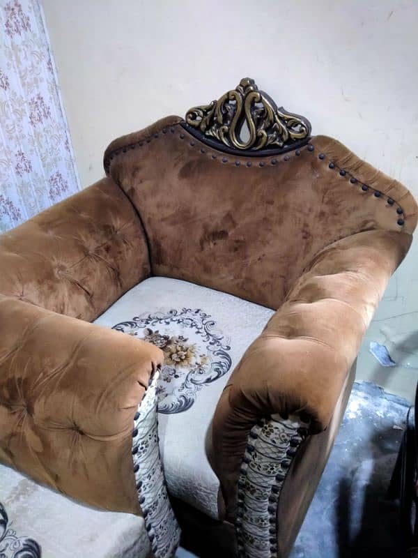 good condition 2 sofas for sale 3