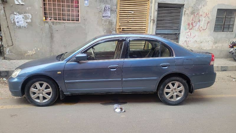 Honda Civic EXi 2004 1