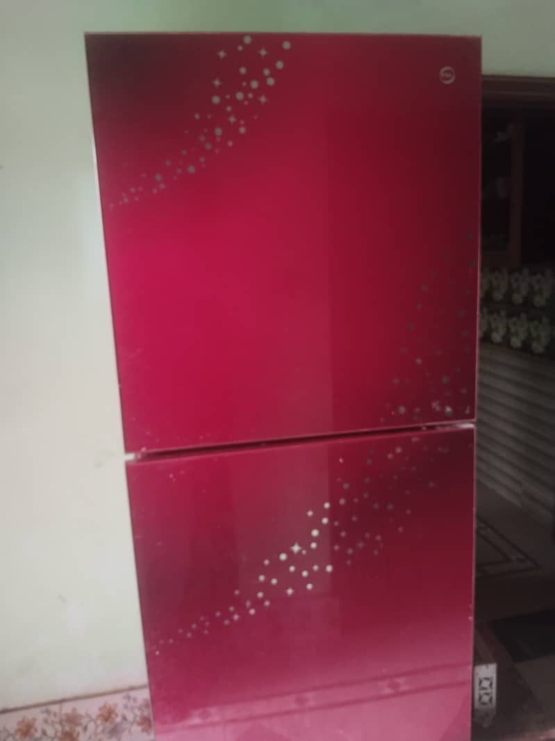 Large size fridge for sale in layyah 1