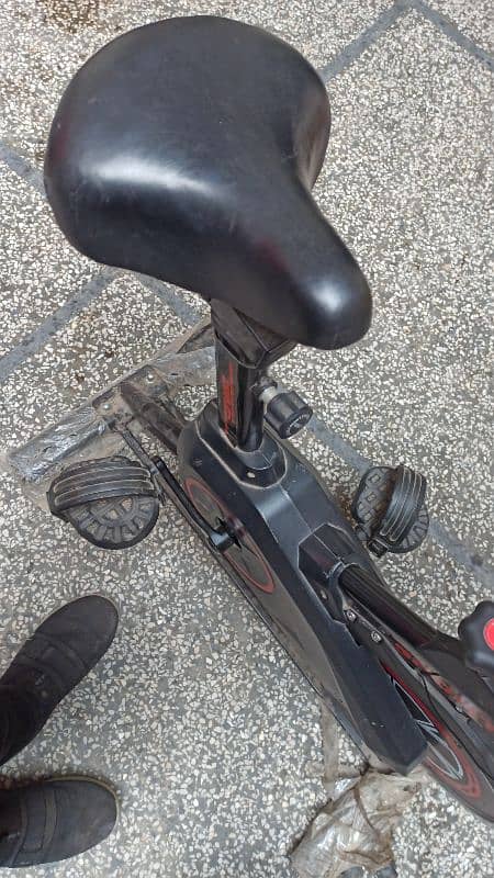 Excercise Cycle With Meter All in Good Condition 5