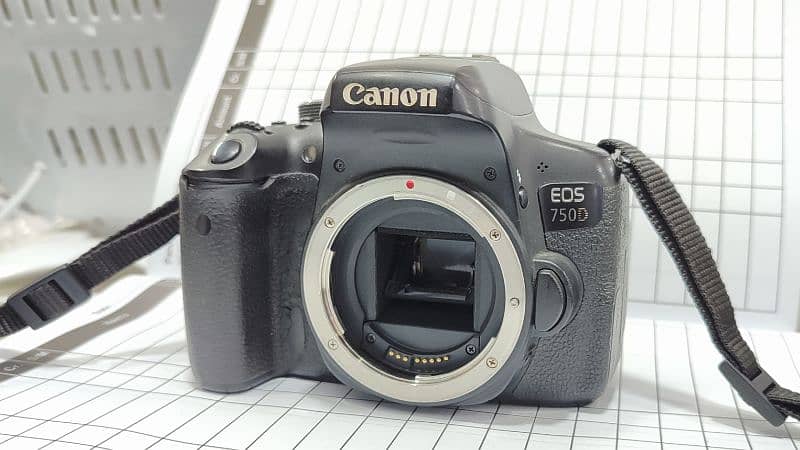 Canon 750d (Body) 1