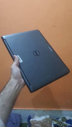 Dell laptop 8/128