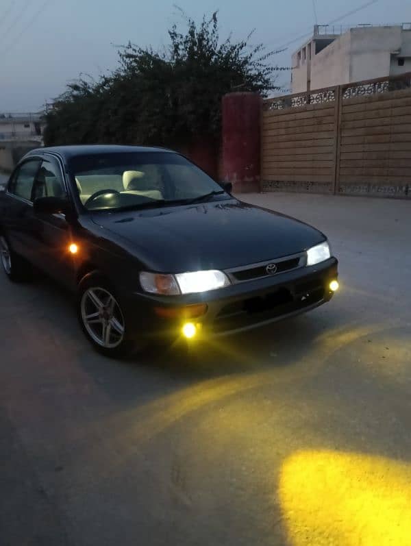 Toyota Corolla XE-G 2000 12