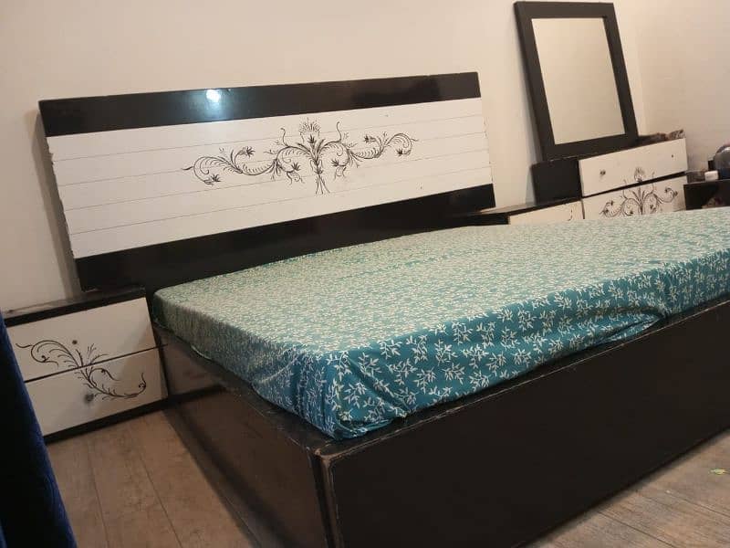 bed side tables dressing 0