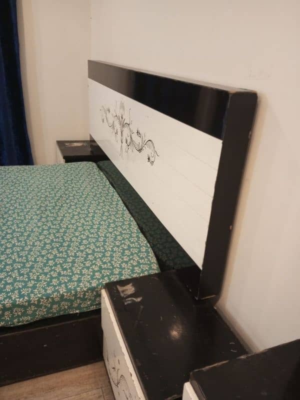 bed side tables dressing 3