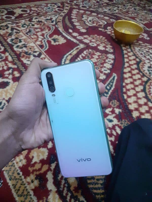 Vivo y17 9