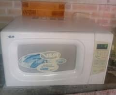 microwave oven