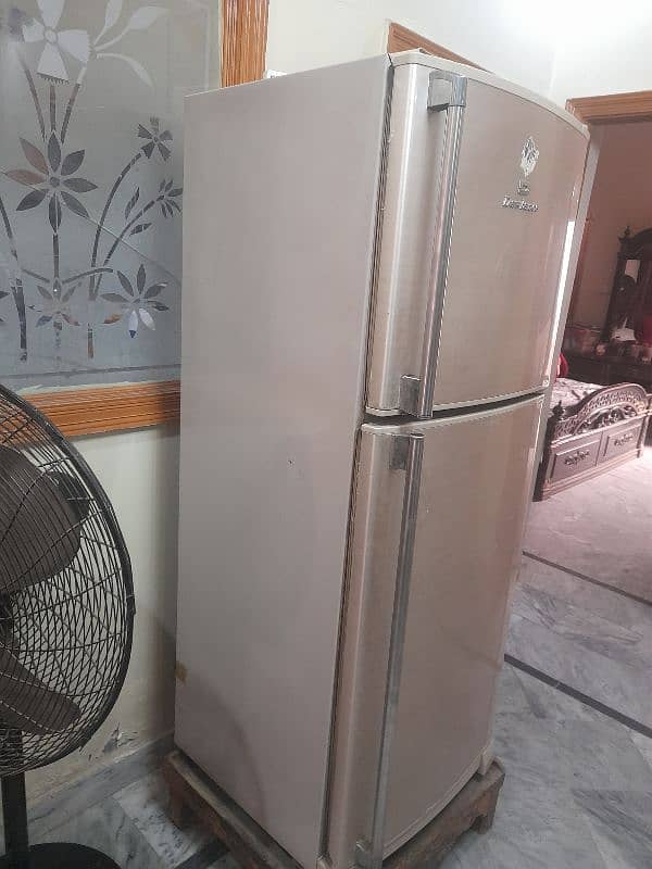 DAWLANCE REFRIGERATOR FOR SALE 1