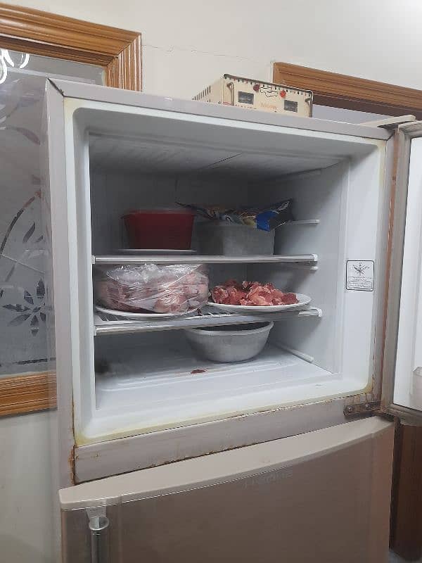 DAWLANCE REFRIGERATOR FOR SALE 4