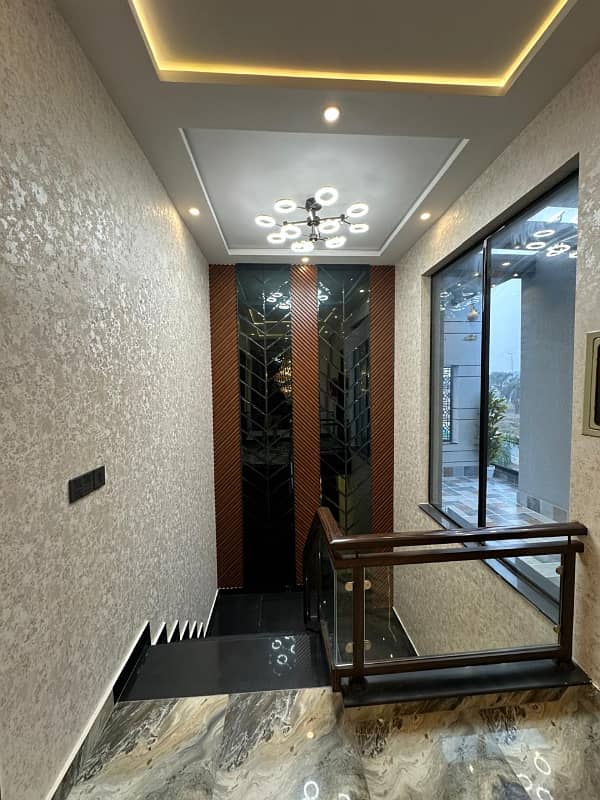 12 Marla Brand New Luxury Upper Portion With Lower Lock Option Available For Rent In Chambelli Block Bahria Town Lahore 4