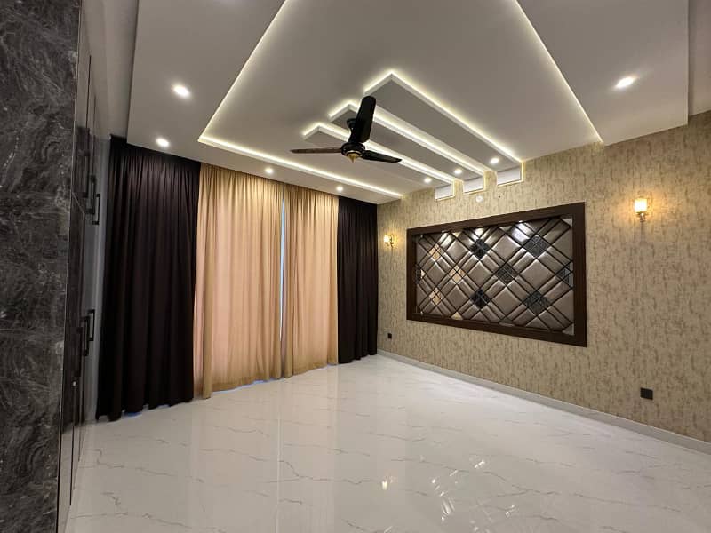 12 Marla Brand New Luxury Upper Portion With Lower Lock Option Available For Rent In Chambelli Block Bahria Town Lahore 9