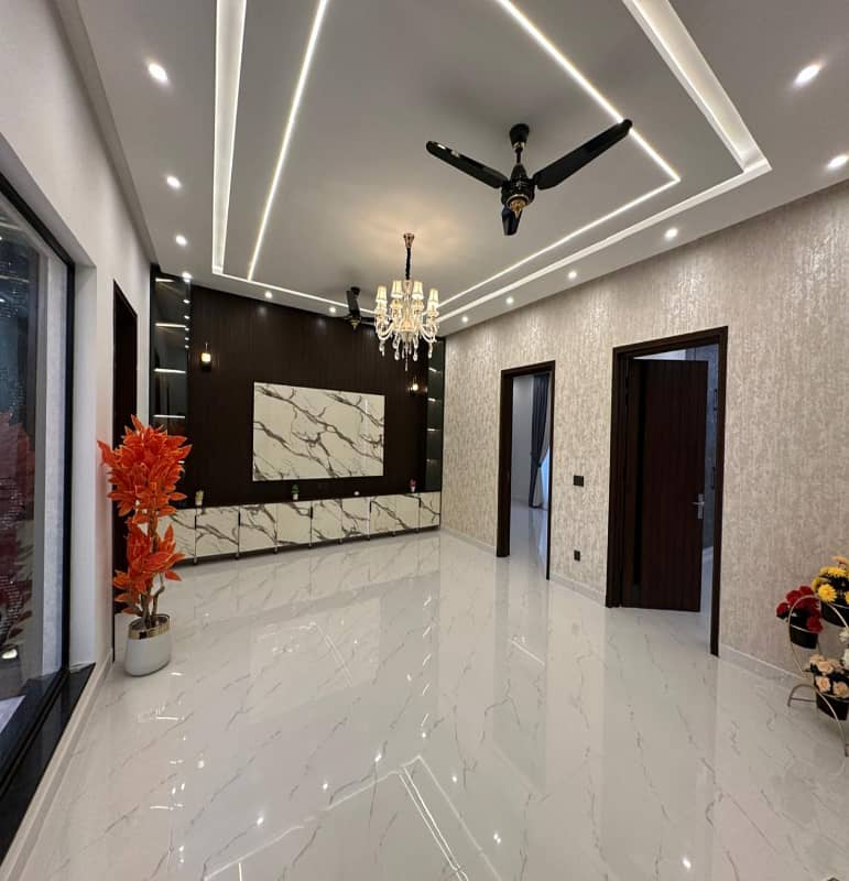 12 Marla Brand New Luxury Upper Portion With Lower Lock Option Available For Rent In Chambelli Block Bahria Town Lahore 22