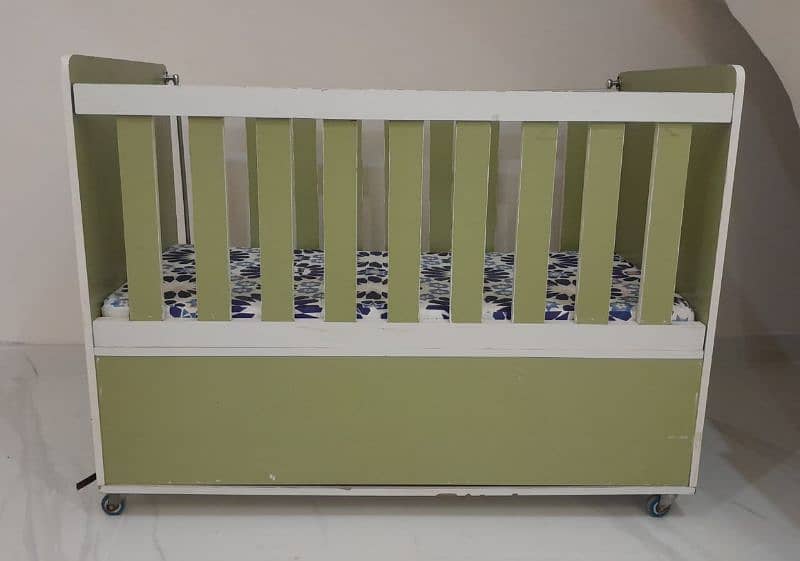 Baby cot 1