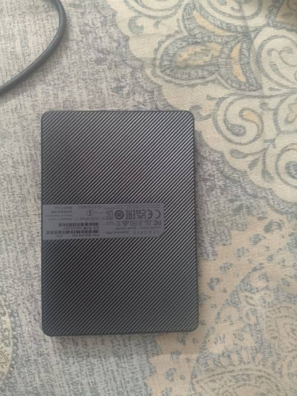 Seagate Expansion Portable 2 TB External Hard Drive USB 3.0 1