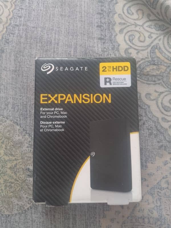 Seagate Expansion Portable 2 TB External Hard Drive USB 3.0 3