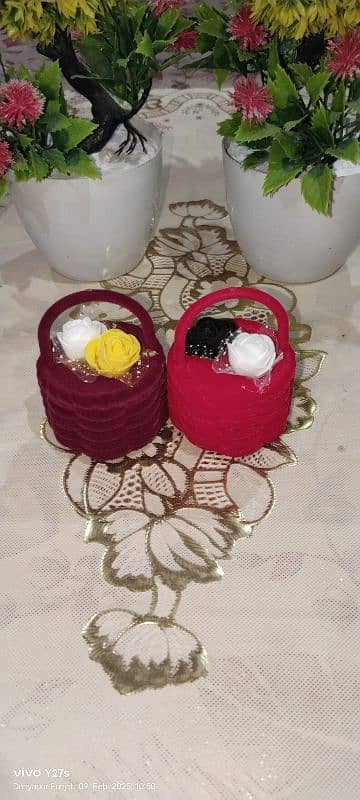 1 Basket Ring box in two different colors 1