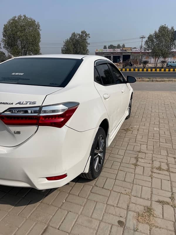 Toyota Corolla Altis 2019 7