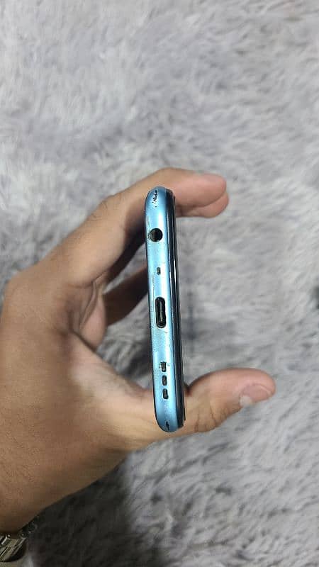 realme 9i with box and accessories 6/128 4