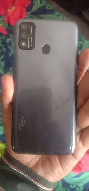 iTel a48 2 GB ram 32GB memory 03207003537 0