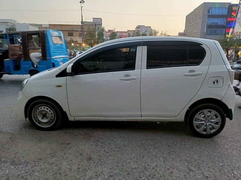 Daihatsu Mira 2015 2