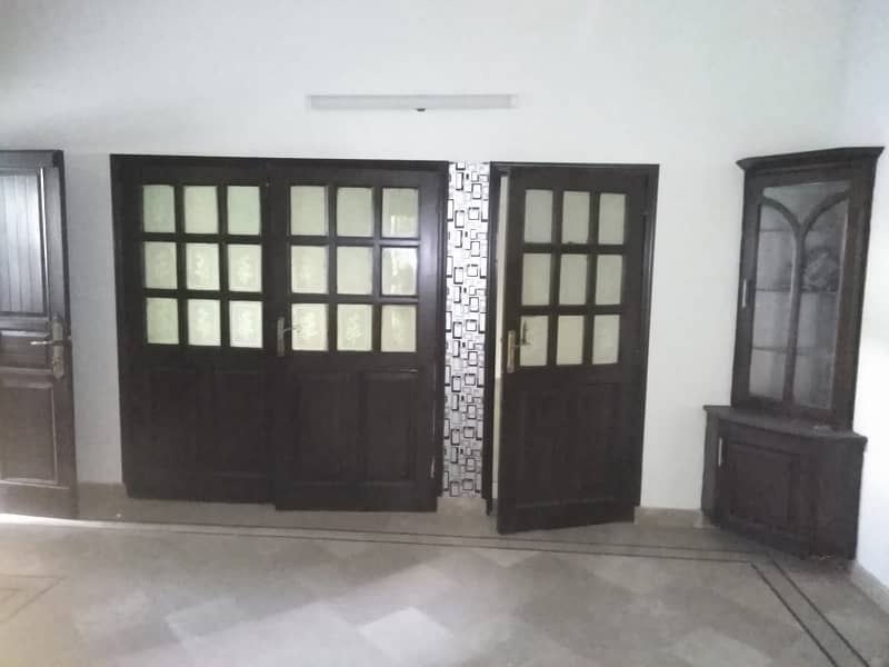 10 Marla house for rent on Bedian Road Alamin society , Lahore 3