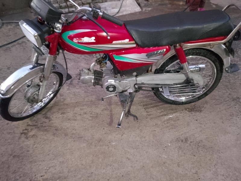 honda CD 70 in reasonable price 1