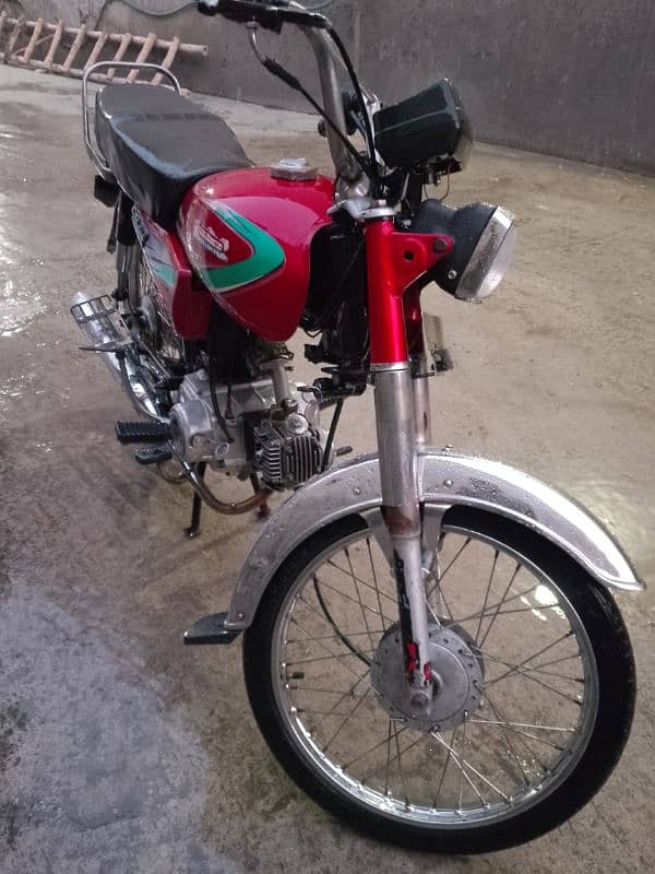 honda CD 70 in reasonable price 3