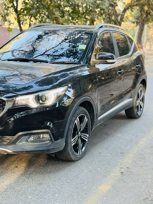 MG ZS 2021 4