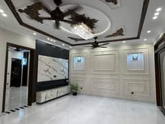 10 Marla Brand New Luxury Upper Portion For Rent In Shaheen BLOCK Bahria Town Lahore