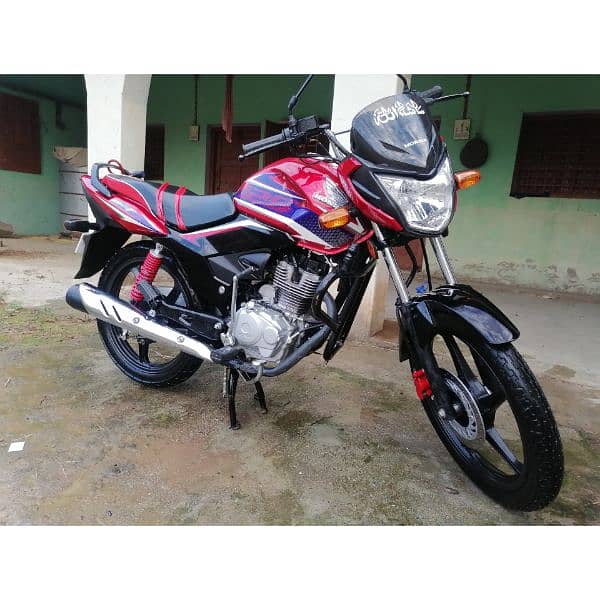 honda Cb 125 f fresh look self start 5 gear very smooth ride 2