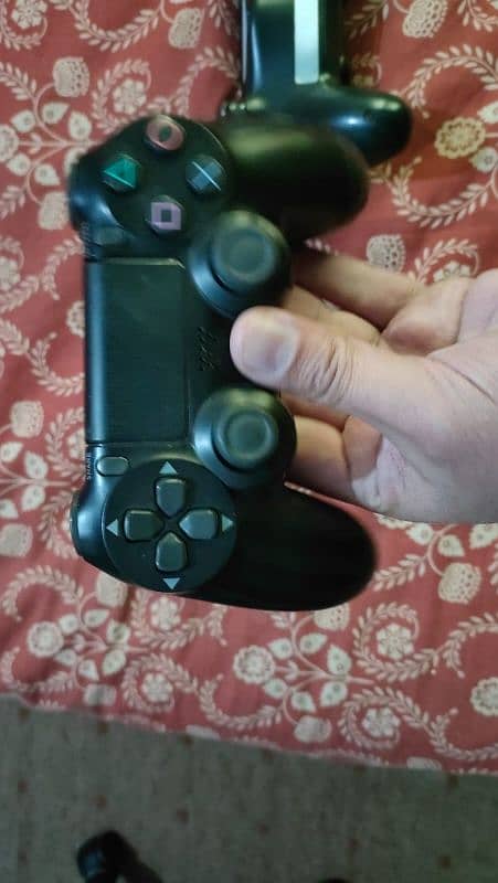 PS4 original gen 2 controllers 5