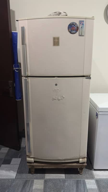 Fridge 16 cubic ft for sale 1