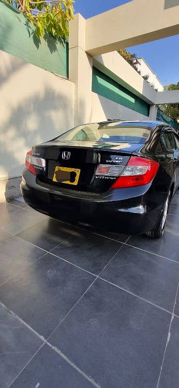 Honda Civic Oriel UG 3