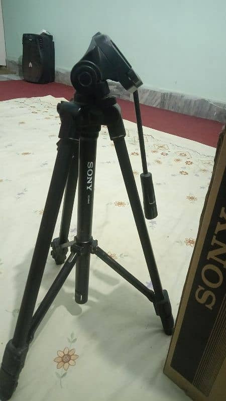 Tripod sony VCT-R 640 1