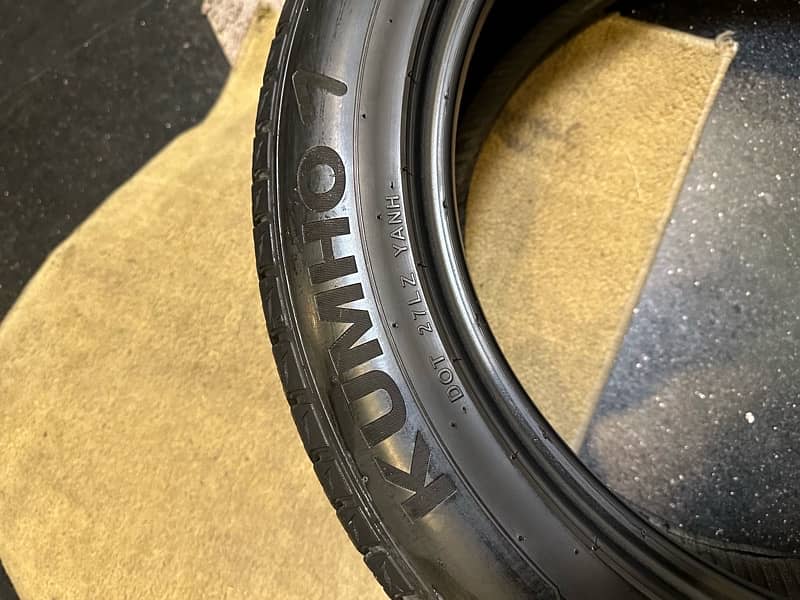 225/55/r18 komho tires 4