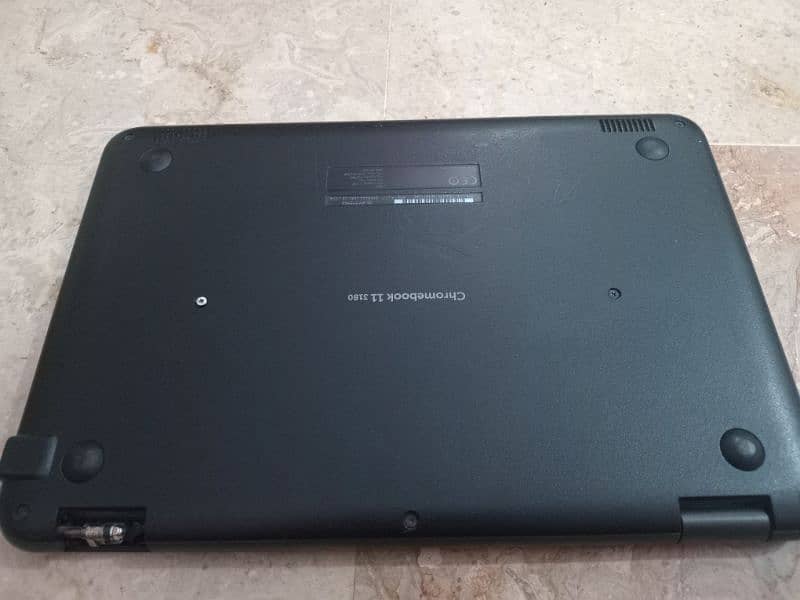 Chromebook 11, (3180) 10/10 condition 3