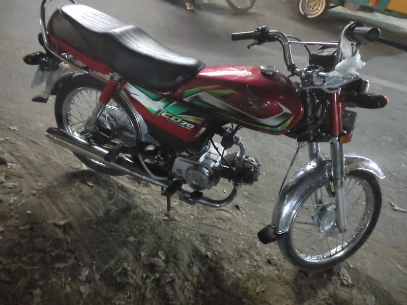 arjnt sale 22 modl nmbr 21mein Laga bike ok koi Kam ni hony wala 1