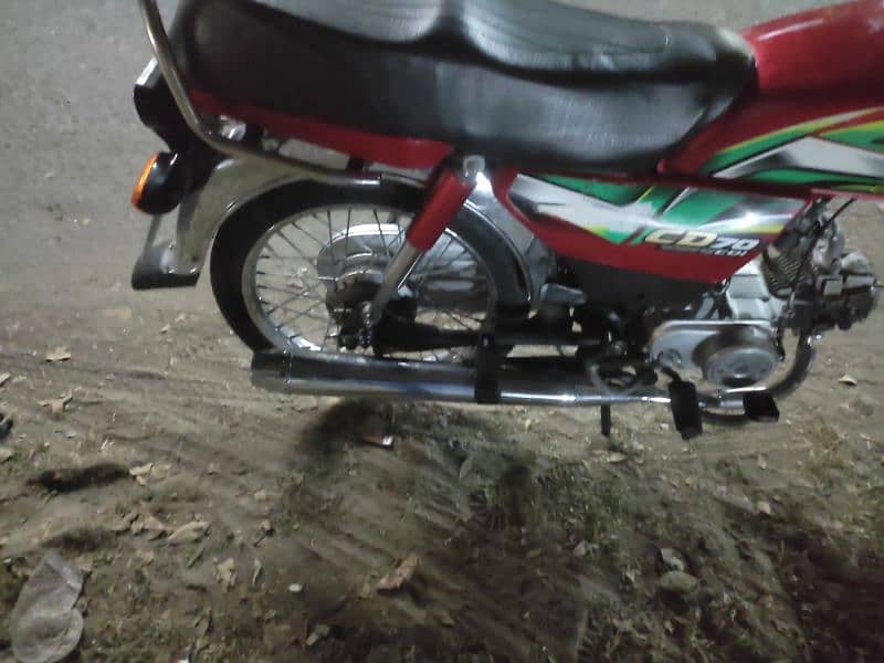 arjnt sale 22 modl nmbr 21mein Laga bike ok koi Kam ni hony wala 2