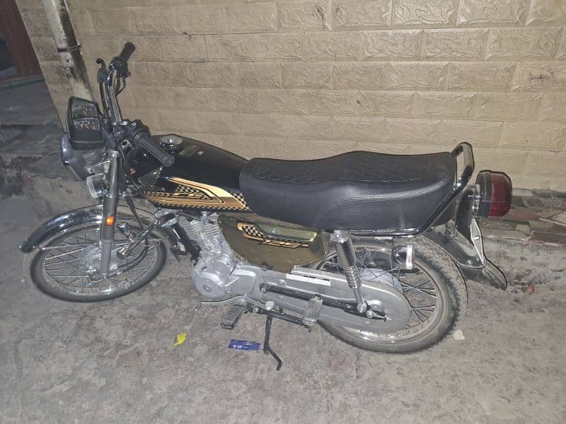 *Honda  CG 125 ( Model  2025)  Total Genuine* 1