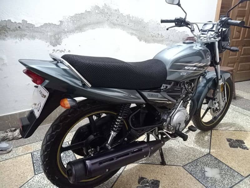 YAMAHA YB 125Z DX GRAY 2023 2