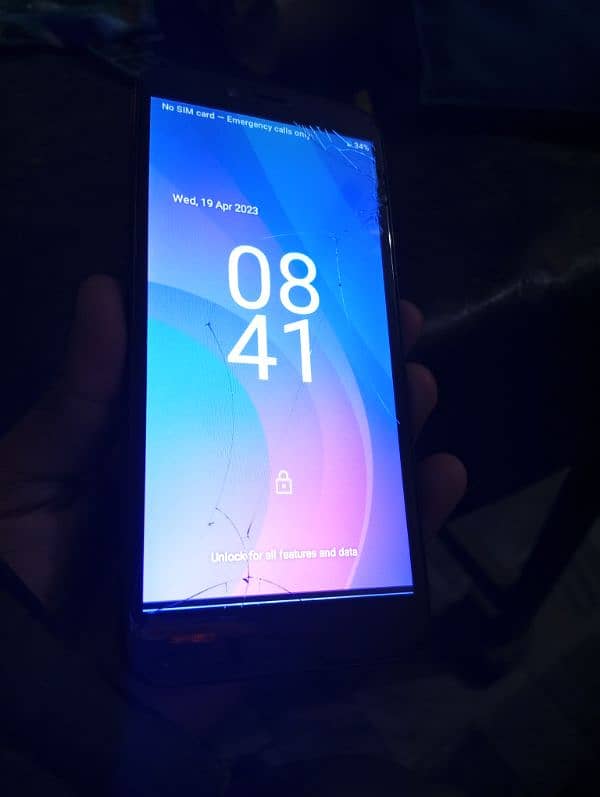 Sparx S3 (2+16GB) unopen phone tach Kam Nahi karta (1500 Ka kharcha h 2